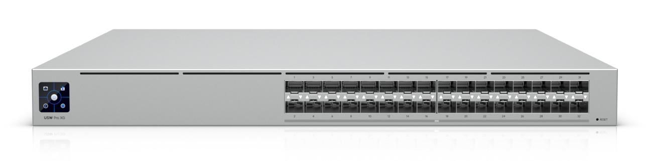 Professional-grade 32-port, Layer 3 EtherlightingT switch